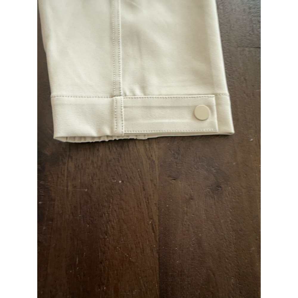 Athleta Beige Cargo Trousers Size 10, wide leg, pull on. Pockets.
Gorp, athlete - Picture 4 of 9